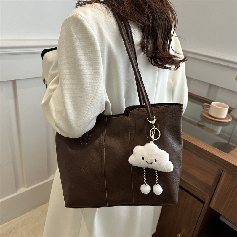 2024 invierno de alta calidad sensación de gran capacidad bolso de moda de mujer de viaje bolso de hombro casual versátil bolso de brazo de mujer