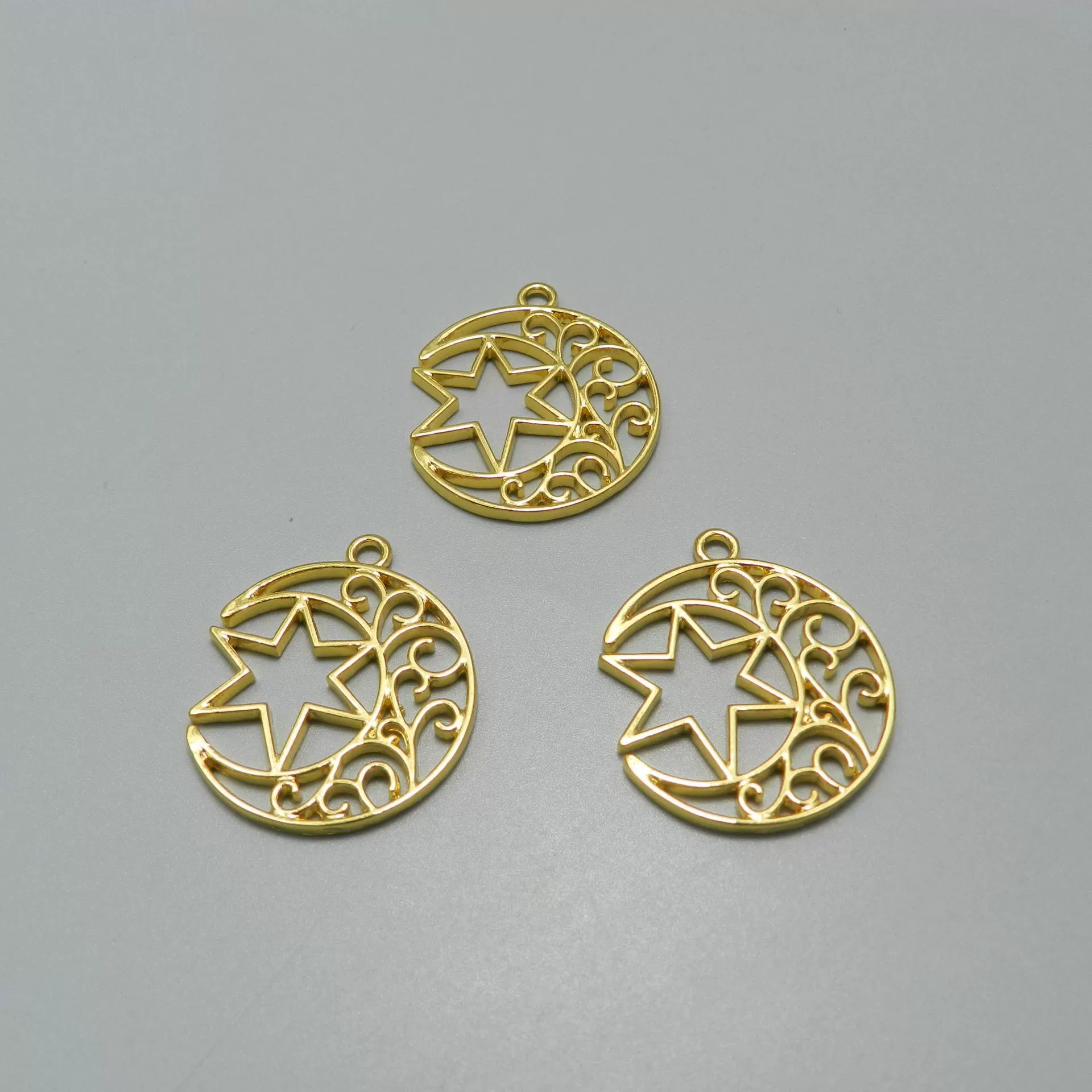 Сохраняющий Цвет Звезда Луна полый металлический каркас сплав УФ-эпоксидный материал DIY ювелирные аксессуары пятиконечная звезда