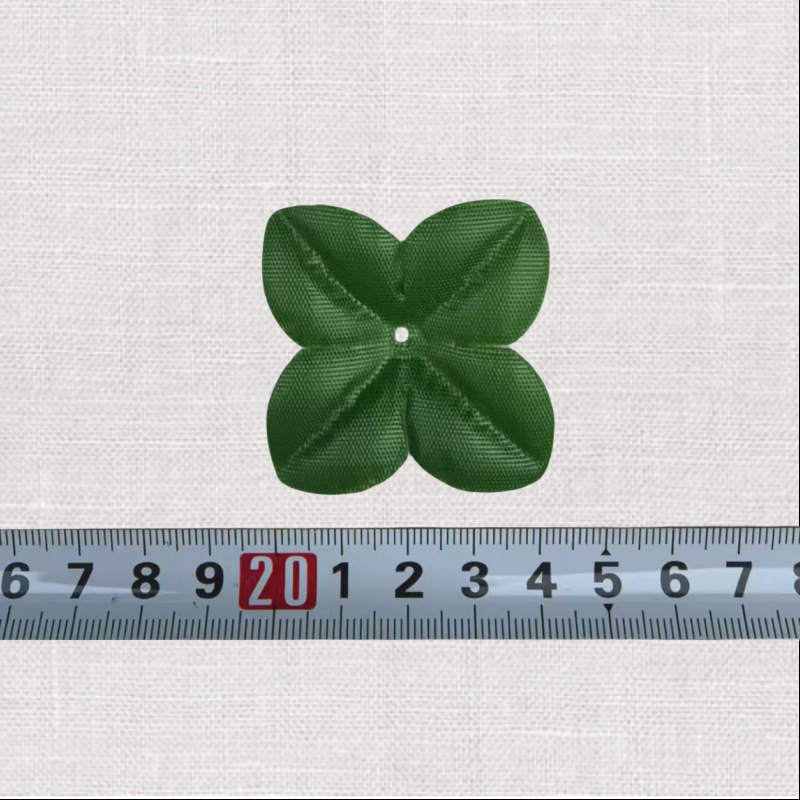 4cm(네모퉁이 잎)