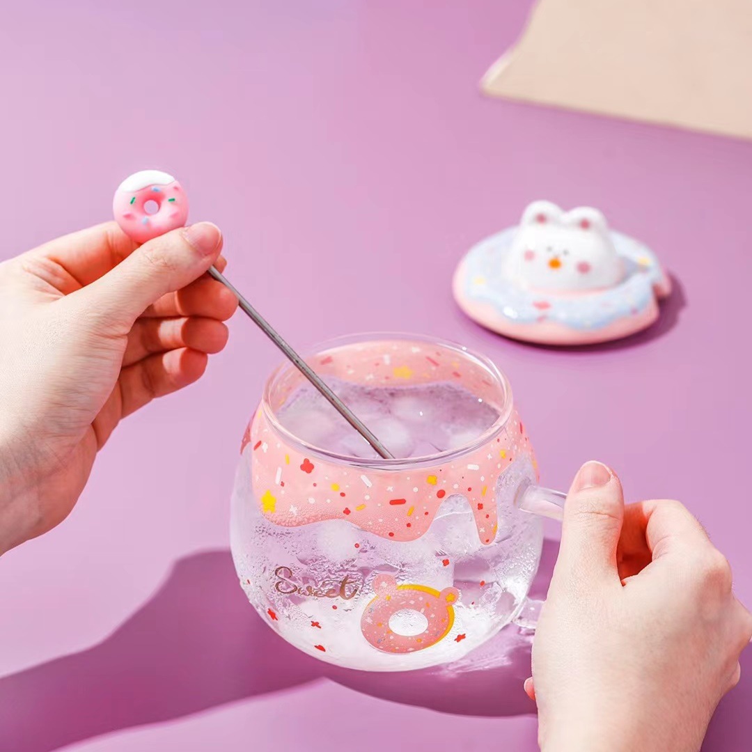 Donut de dibujos animados regalo personalizado de cristal lindo conejo de dibujos animados taza de café fresco de verano con tapa taza de cuchara