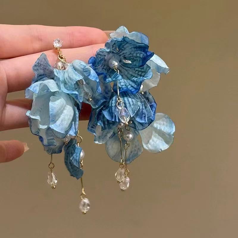 Pendientes de borla de cuentas de arroz de flor de gasa de aguja de plata Pendientes de todo fósforo de estilo de vacaciones Pendientes frescos y dulces para mujer