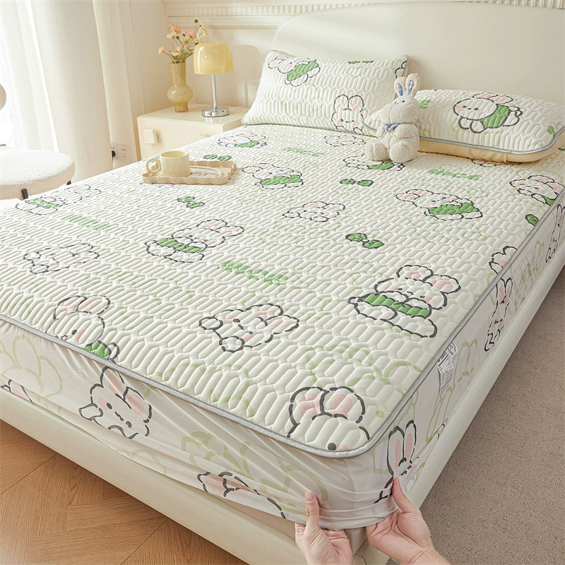 Комплект из трех предметов: охлаждающий коврик из ледяного шелка класса А, моющийся, утолщенный наматрасник из ледяного шелка, охлаждающий мягкий коврик для общежития