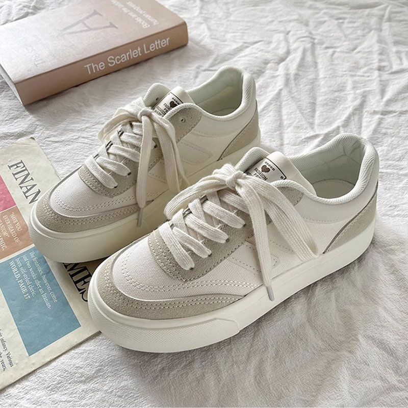 Zapatos de lona de suela gruesa para mujer 2024 primavera y otoño nuevo estilo nicho original retro todo fósforo zapatos de tabla estilo de Hong Kong estudiantes zapatos blancos