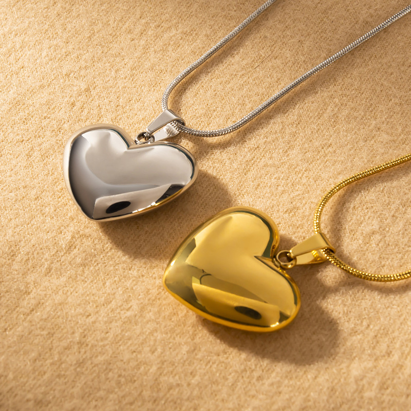 跨境ins风时尚潮流钛钢空心大爱心项链蛇骨颈链服装配饰吊坠饰品