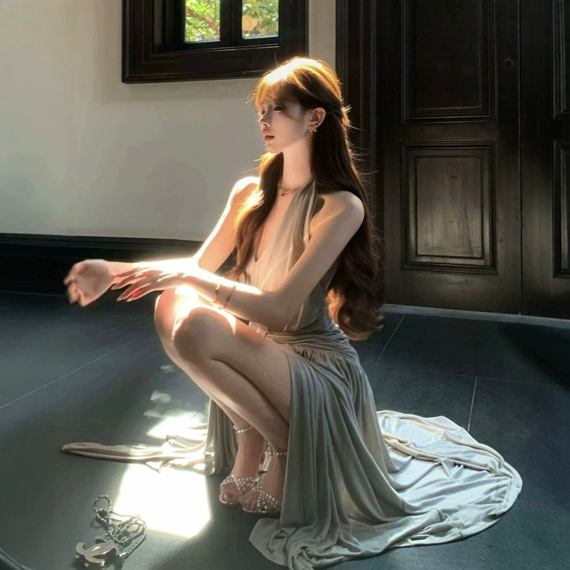 Birthday dress with a high-end feel, elegant French V-neck gown with a slit, slimming holiday long dress, halter neck dress for women Birthday dress with a high-end feel, elegant French V-neck gown with a slit, slimming holiday long dress, halter neck dress for women