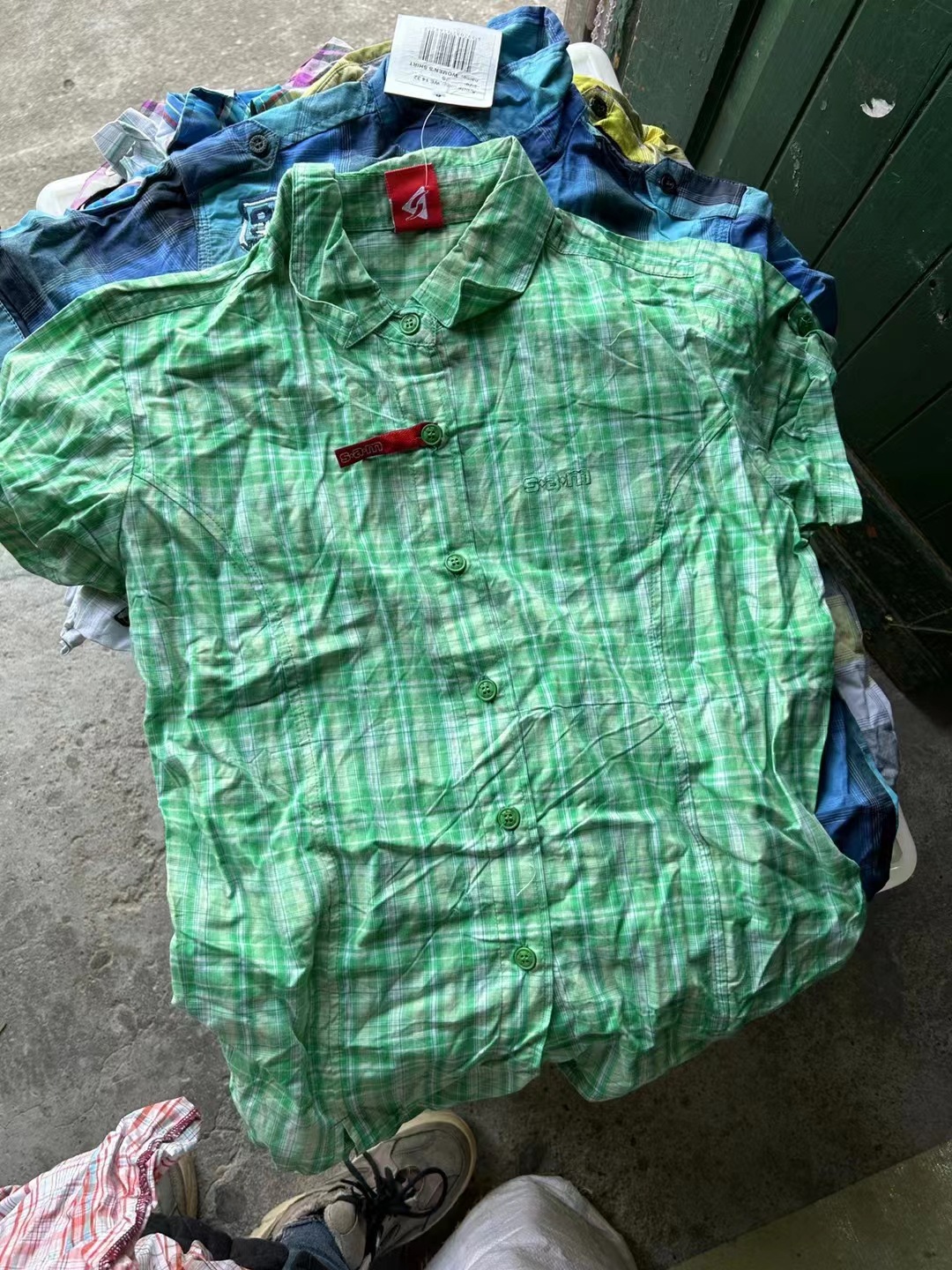 Entrega aleatoria de varios colores