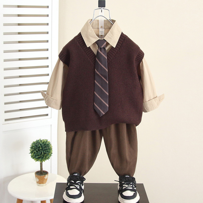 6285 Traje para niños Chaleco de otoño para niños 2025 Primavera y otoño Nuevo estilo Camisa de corbata de otoño para niños Tren de tres piezas