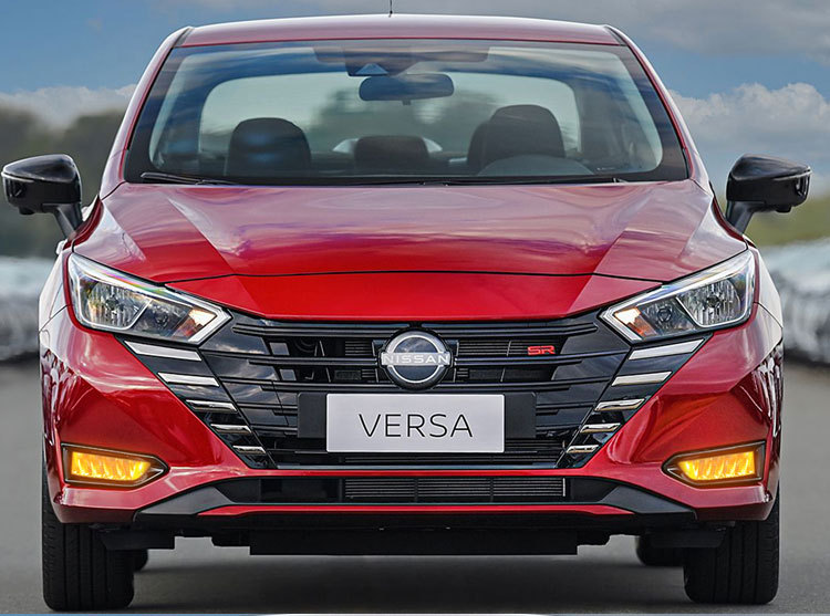 Suitable for 23-26 Models of Nissan Sunny Daytime Running Lights, Overseas Version, American Version, Nissan Versa Sunny Fog Lights