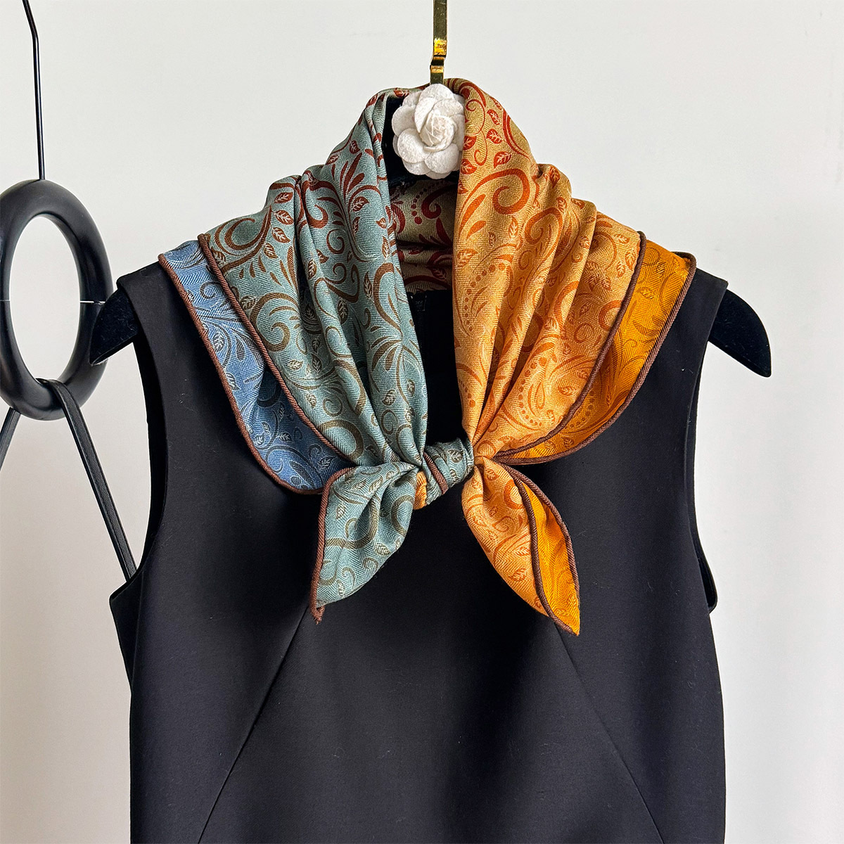 Neue Herbst-/Winterkollektion 2026: Kaschmirschal für Damen, hochwertiges Tragegefühl, luxuriöser, leichter Winter-Cape mit H-Logo, dicker und warmer Halsschmuck_voghion.com