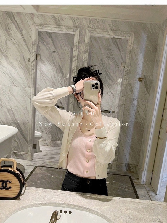 [Special Sale] 2025 Spring/Summer Knitted Inner Layer Vest with Button Closure, Sleeveless Wool Camisole, Elegant and Feminine