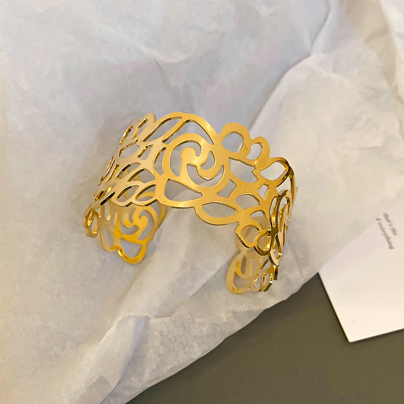 Europa y Estados Unidos plumas transfronterizas hojas bordas abiertas pulsera ligera lujosa alta sensación brazalete punk jeans de moda joyas mujeres image 38