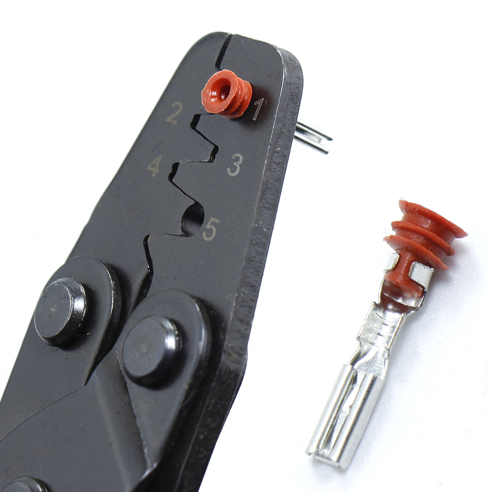 Manual crimping tool for automobile male and female wire connectors Multifunctional combination pliers Can crimp the dust plug3.jpg O1CN01x4o30P1zGF3176Kwl_!!2217792006686-0-cib.jpg