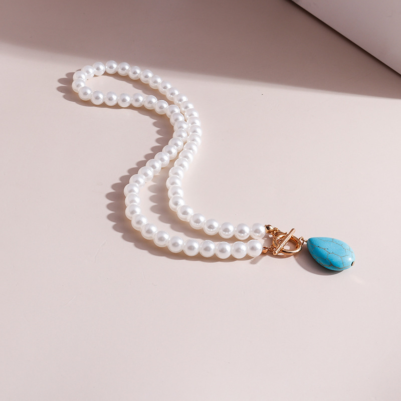 Turquoise glass pendant pearl