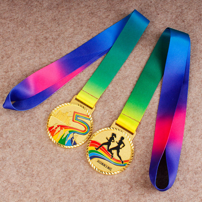 Medallas deportivas universales arcoíris al por mayor, medallas para maratón, voleibol, fútbol, medallas colgantes, medallas de bronce metálico, chapadas en oro.