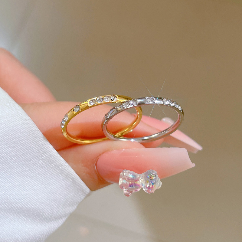 8 Ring Size Daily Occasion Simple Style Circle Titanium Steel Polishing Rhinestones Rings