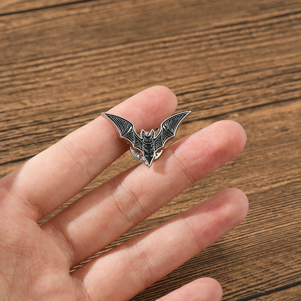 Badge, Bat Pattern Unisex Gender Retro Style Retro Pin Badge Bat Alloy Metal Enamel Unisex Brooches