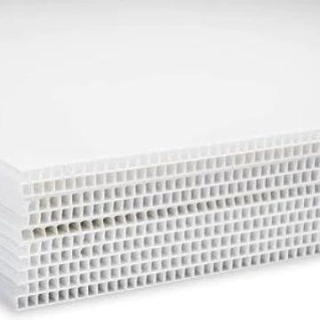 Водостойкая и огнестойкая гофрированная пластиковая плита PP используется для офисных, классных и уличных рекламных вывесок.