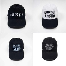 ERD�n���ĸ�����ˮϴ��ĸ���Z�̽���Ů��H�r�кڰ��pɫ����ñ��