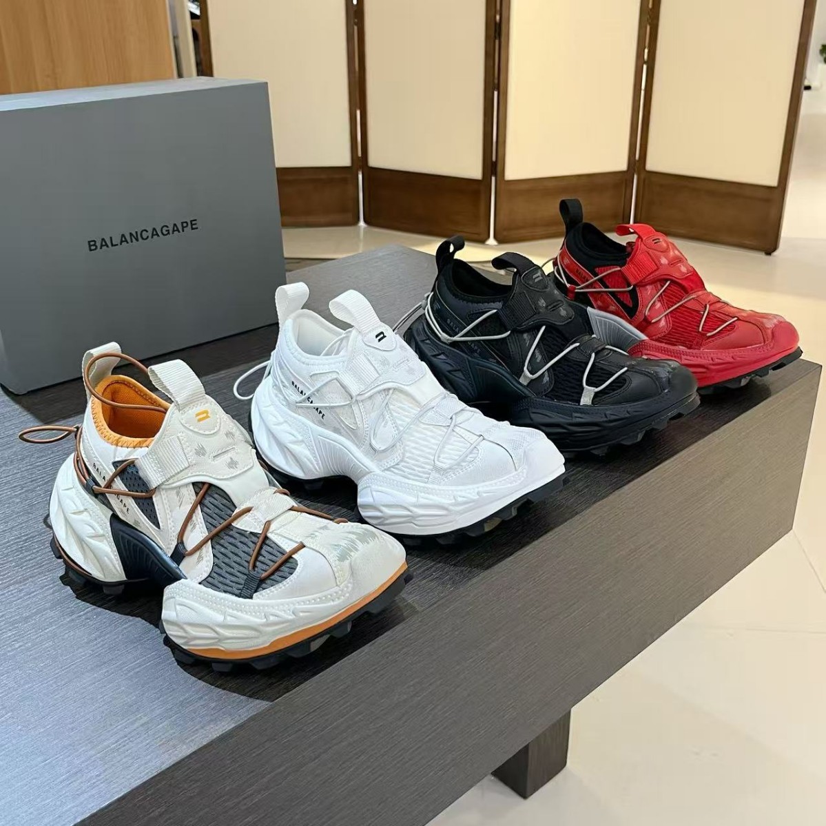 2025 New 18XL Super Nice Thick-Soled Height-Increasing Dad Shoes for Women Trendy Outdoor Sports Hiking Casual Shoes Autumn