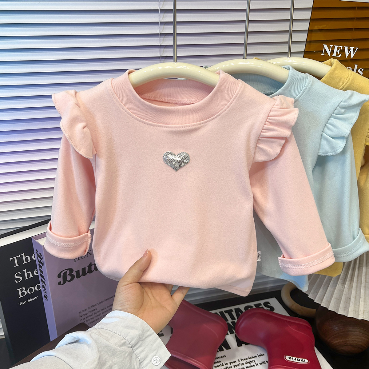 Children's long-sleeved T-shirt, new autumn/winter style, Korean version, girls' base layer, warm spring children's clothing, wholesale, single item