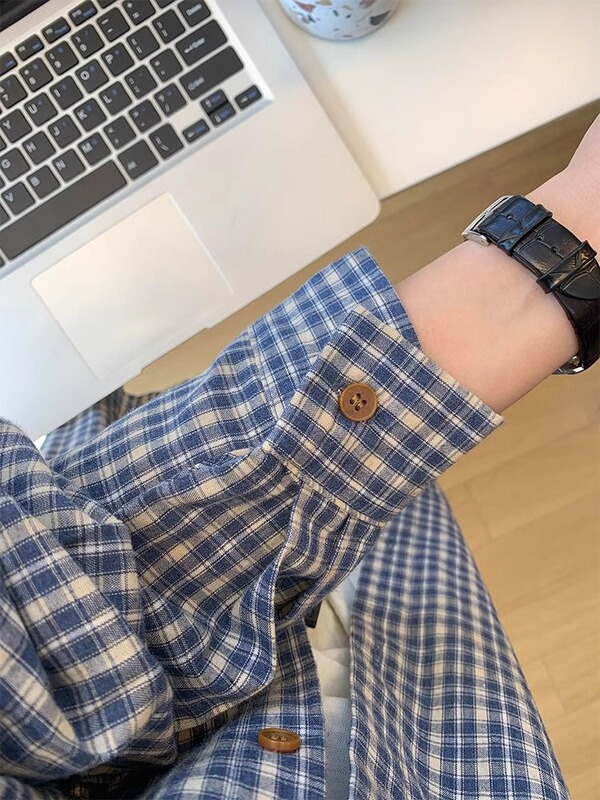 フランスのレトロな格子の長袖のシャツの女性の春夏の大きいサイズの韓国版のゆったりしているカジュアルな小さい子はシャツのコートを重ねて着ます。|undefined