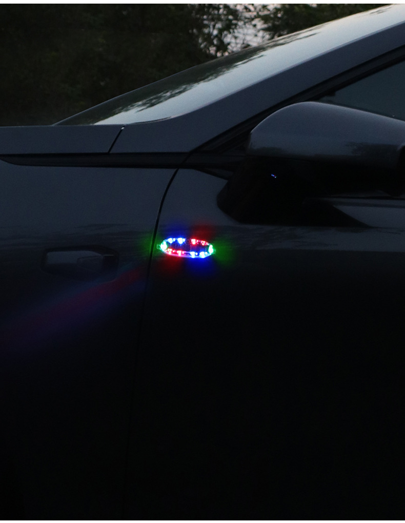 Motorcycle solar warning flash light electric car anti-chase tail light flash wiring-free car breathing tail light