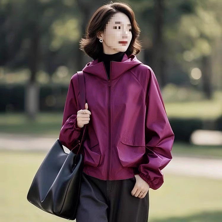 今年流行外套女2025春秋季新款小香风百搭洋气连帽冲锋衣|undefined