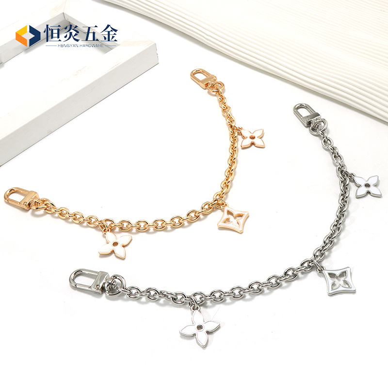 Cadena de Extensión de Metal para Bolso con Colgante de Camelia