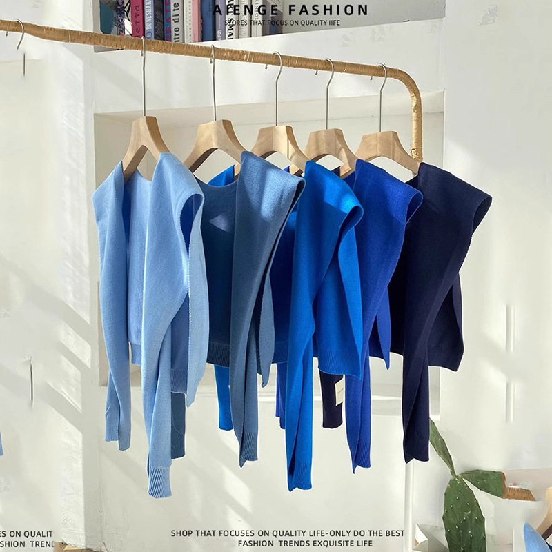 Pequeña capa de punto para mujeres de verano con primavera y otoño nuevo cardigan protector solar hombro delgado capa roja elegante