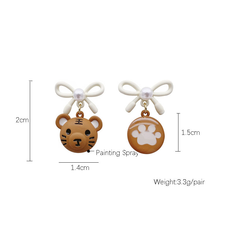 4g Weight No Inlaid Inlay Material Earrings, Ear Studs Classification Wedding, Travel, Birthday Occasion Fashion Cute Tiger Spray Paint Dripping Oil Asymmetrical Earrings