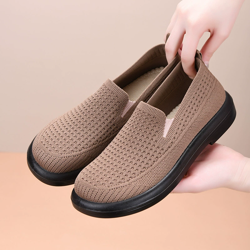 Старые пекинские туфли из ткани женские новые весенние и осенние неглубокие туфли одиночные туфли с мягким подошвным комфортом
