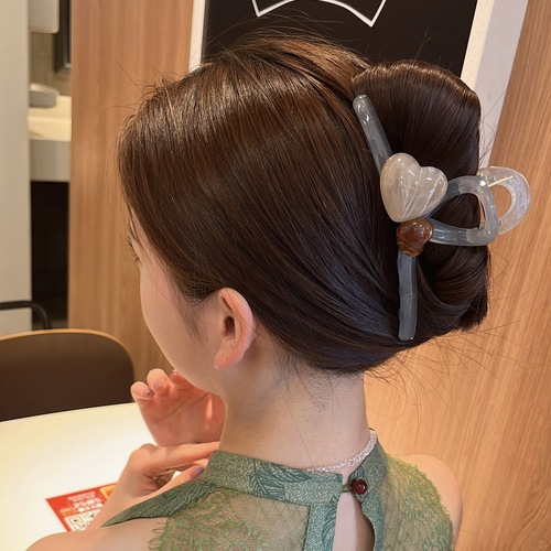 Large grabber clip on the back of the head, love shark clip, hair clip, hair accessories, hair ins, high-end half-tied hair accessories, headgear