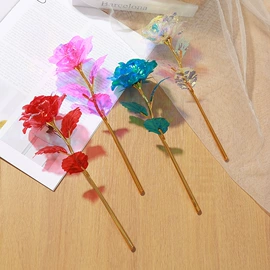 玻璃工艺品;场地布置道具;鲜花花艺制品