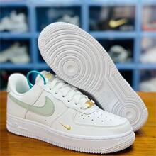 AF1��܊һ̖�̿��͎���֦�y��Ůͬ���Ь��H���e�\��Ь����ٴ�