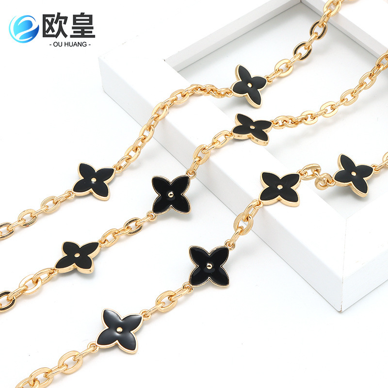 新型の金属のカバンのチェーンの四つ葉の草のチェーンの肩のベルトの斜めのスパンのカバンはdiyを持って携帯電話の携帯電話の装飾の部品を改造します。|undefined