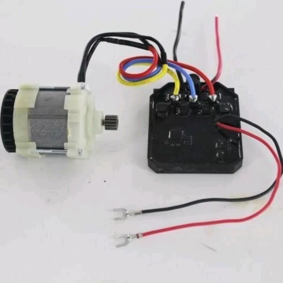 Цепная пила Одноручная литиевая бензопила аккумуляторная пила для каротажа мини-пила бесщеточная 21v14 зуб высокомощный двигатель