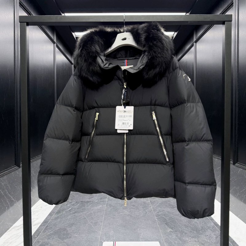 Cross-border authentic version, original label, new winter collection, hooded, with a large faux fur collar, short style, detachable, and thickened with goose down for extra warmth
