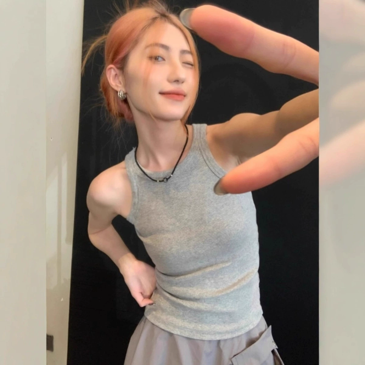 Женская майка-майка в американском стиле, летняя серая, высокая эластичность, закрытие груди сбоку, утончение плеч, базовая верхняя одежда без рукавов, модный топ.