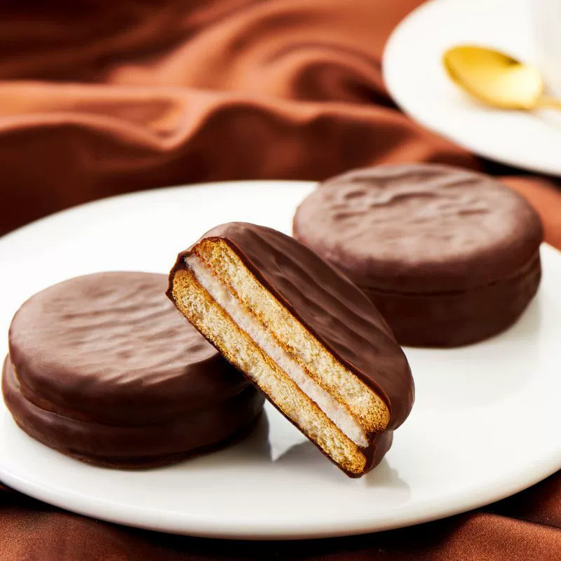 Далюти chocolate пирог 50 целый короб хлеб завтрак фаст-фуд ленивый еды маленький пирог печенье повседневные закуски