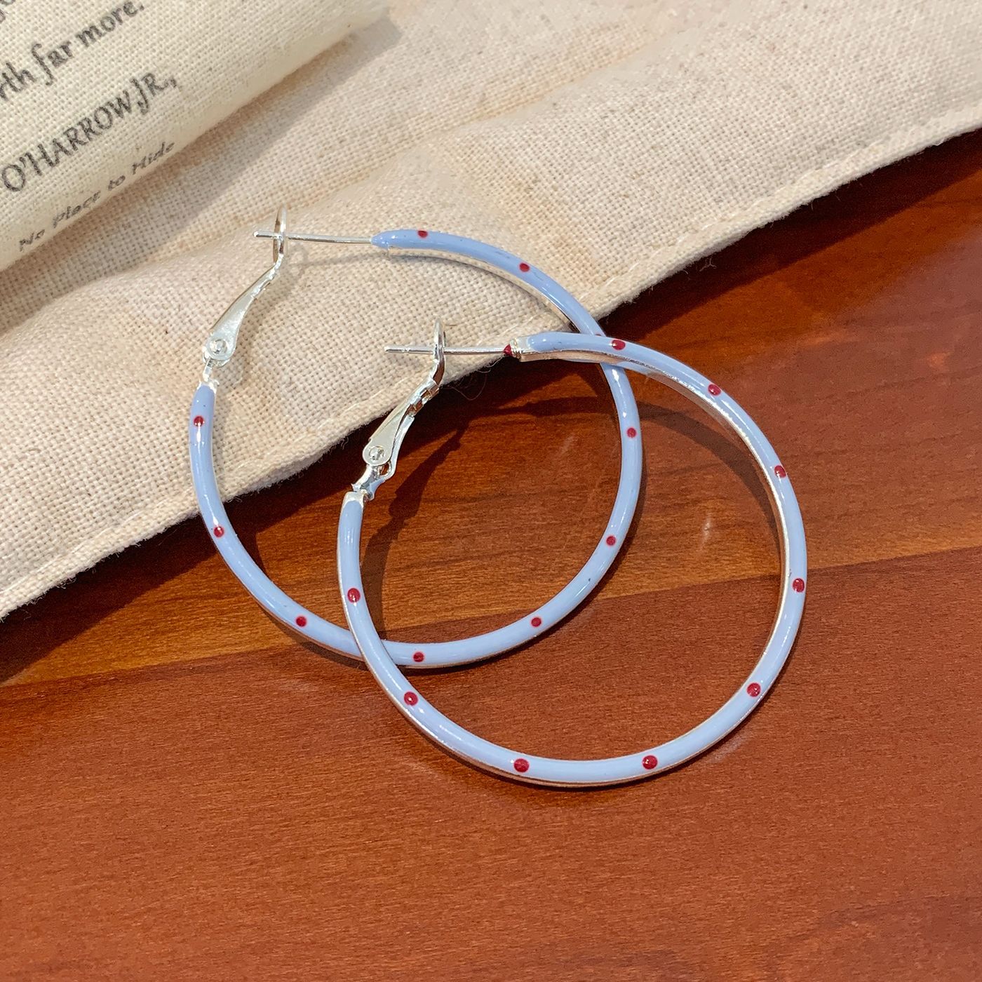 Cream Light Blue Polka Dot Circle Large Earrings for Women with Silver Needles, Korean Style, Light Luxury, Sweet, High-End, Fashionable and Elegant Earrings