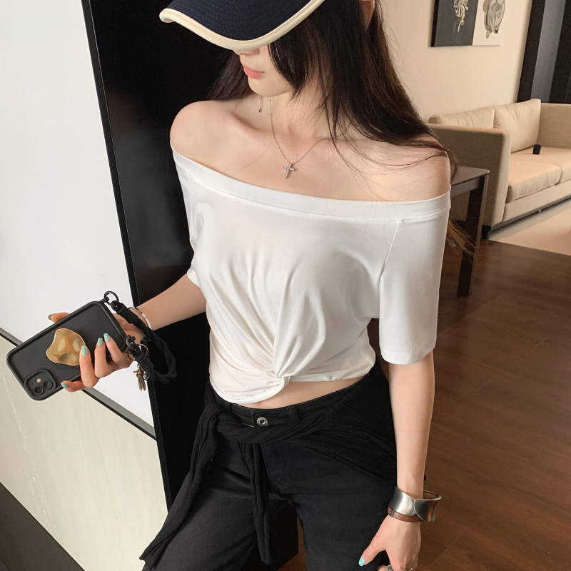 Especially Beautiful Waist-Cinching Twist-Knot Cropped Off-Shoulder Short-Sleeve T-Shirt for Women, Summer 2026 New Korean-Style Design Top Especially Beautiful Waist-Cinching Twist-Knot Cropped Off-Shoulder Short-Sleeve T-Shirt for Women, Summer 2026 New Korean-Style Design Top