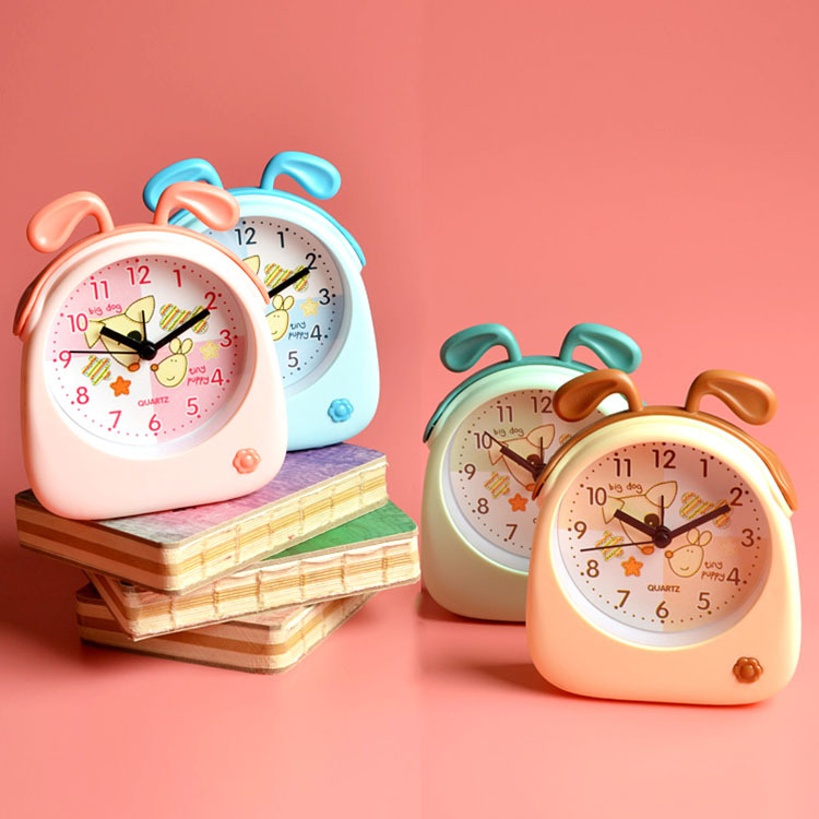 Reloj despertador pequeño con diseño de animalitos cartoon - Para niños y estudiantes - Con luz nocturna - Ideal como regalo y decoración de escritorio