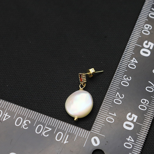 Natural baroque pearl high-end earrings high-end niche emerald earrings 925 silver needle retro earrings for women
