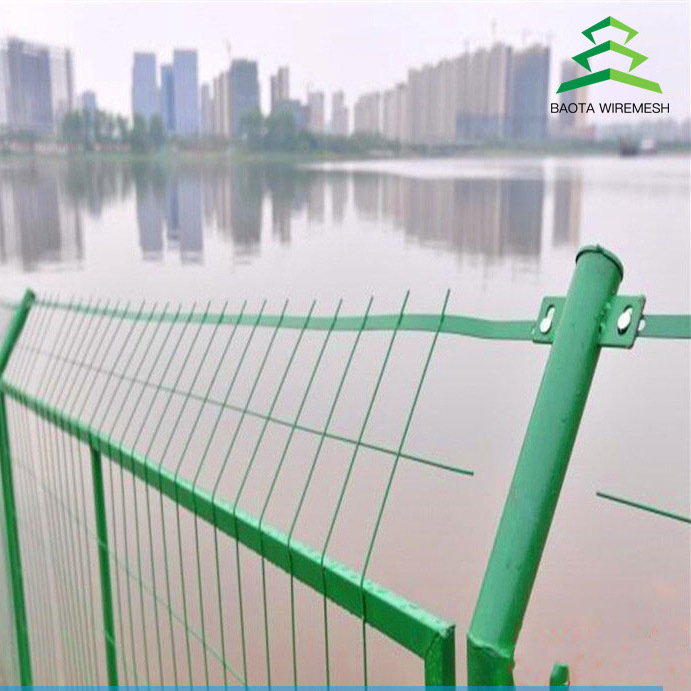 双边丝无框护栏 草绿浸塑菱形钢板网水库围栏 小区工厂框架防护网