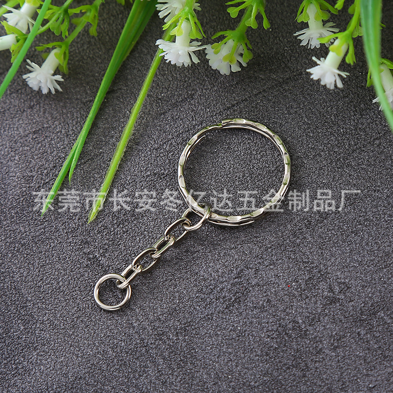 卸売り現物金属キーホルダーとチェーン25mm花輪4節フラットチェーンキーリングペンダント|undefined