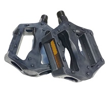 山地车脚蹬/自行车脚踏/塑料脚踏/仿铝脚蹬/黑色防滑脚蹬/配件