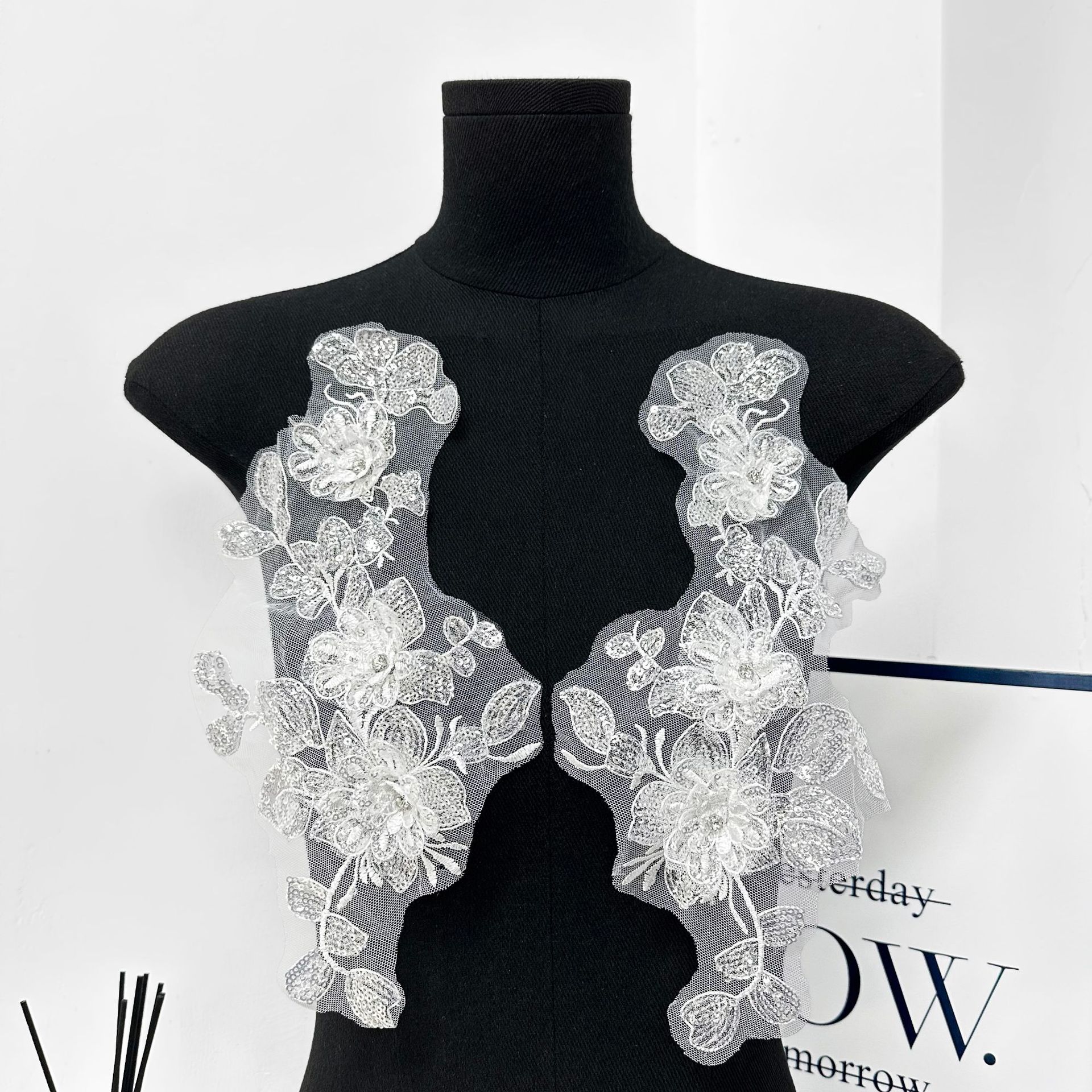 Sequinilla negra diamante floral tridimensional pegatinas de encaje DIY parches de decoración de ropa accesorios de ropa