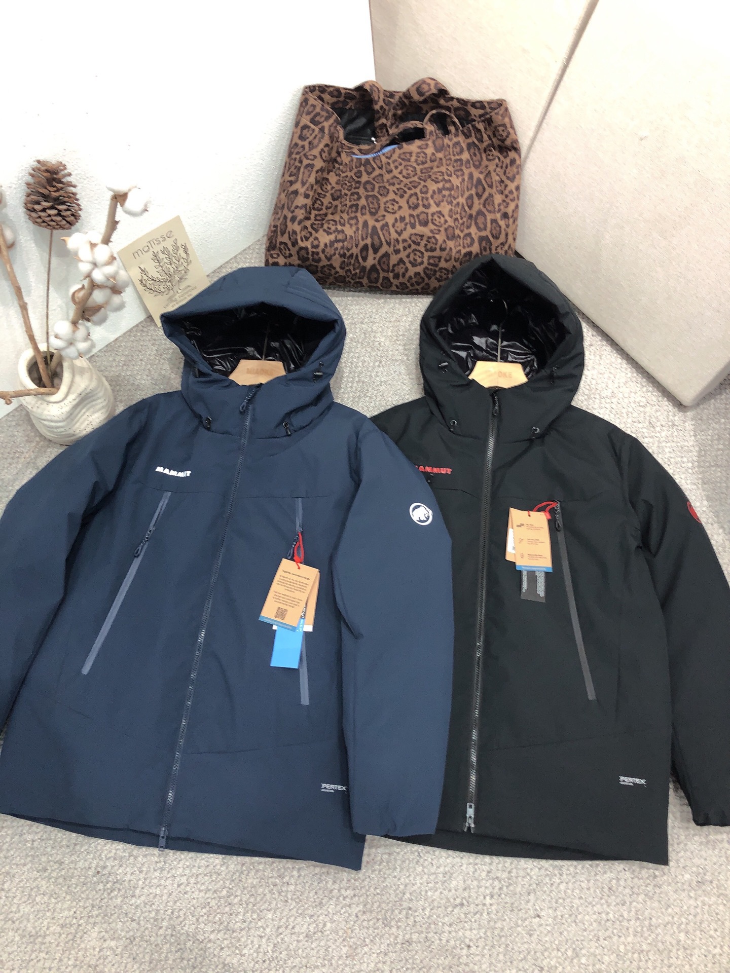 MAMMUT Mammut Clion etiqueta roja para hombres y mujeres a prueba de viento y agua deportivo de transporte público chaqueta de plumón de cáscara blanda