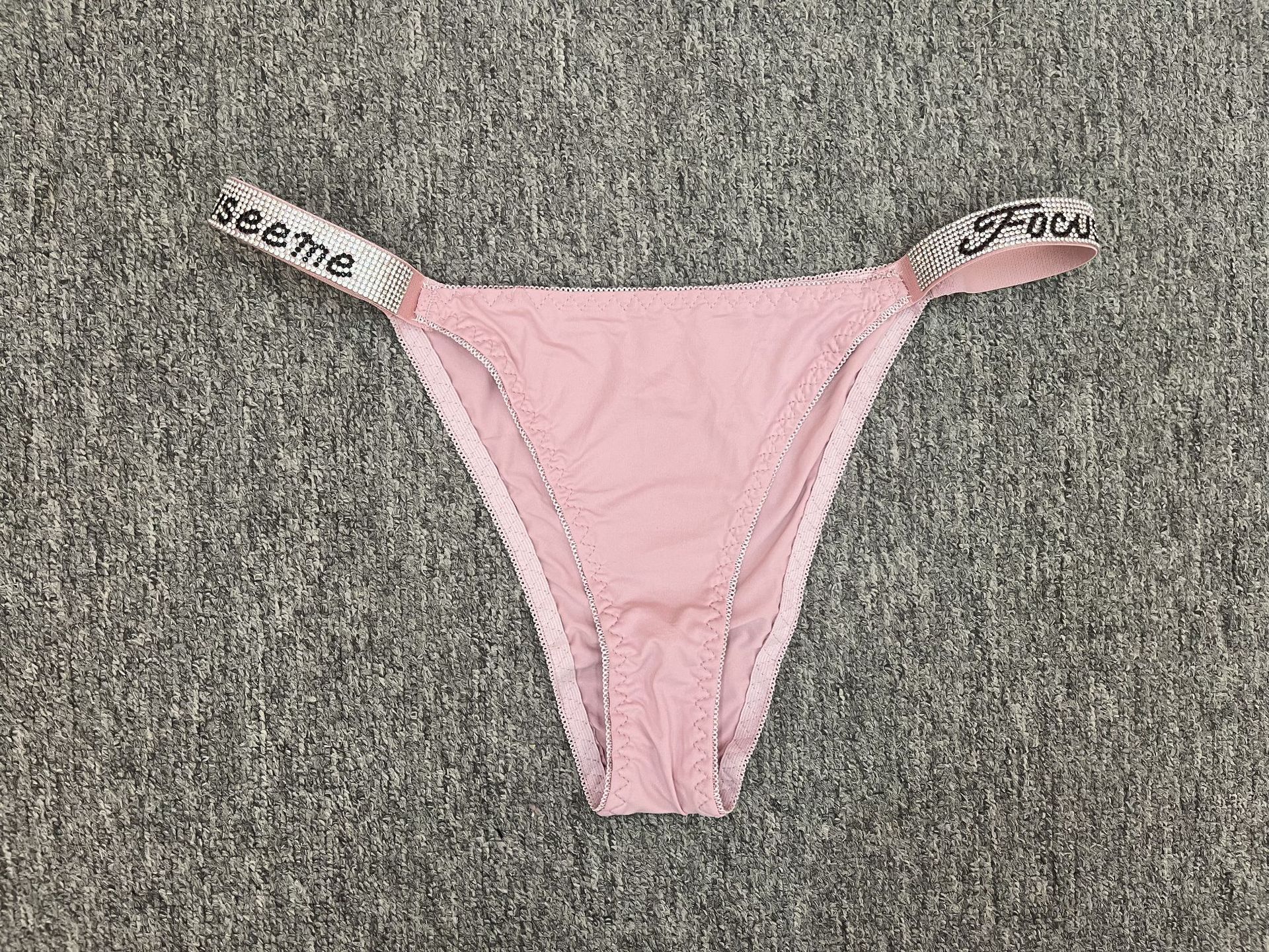 Ropa interior antibacteriana rusa con diamantes de imitación, bragas de talla grande, tanga sexy de cintura baja que levanta la cadera, antibacteriana y transpirable