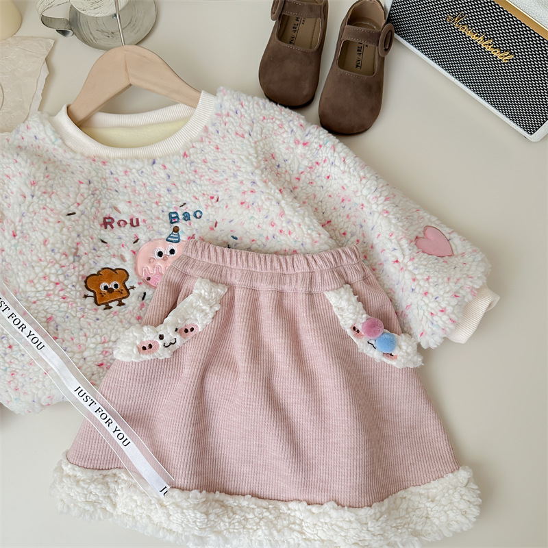 Niños estrella redonda falda de niña 2024 otoño y invierno ropa coreana de color sólido extranjero falda de cinturón para bebés con una falda corta gruesa de lana